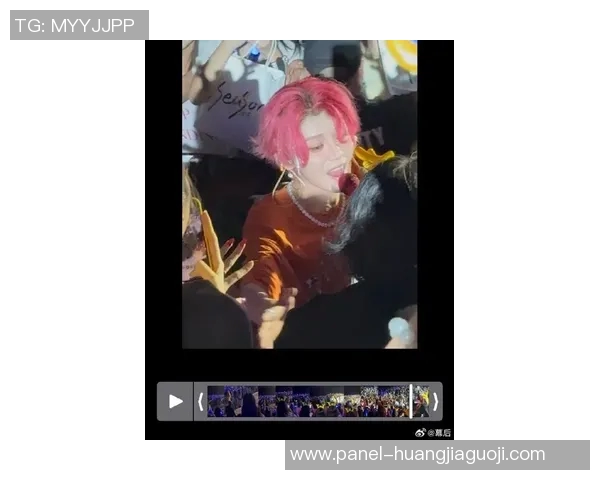 鹿晗足球热潮再起球场上的明星与粉丝的激情碰撞